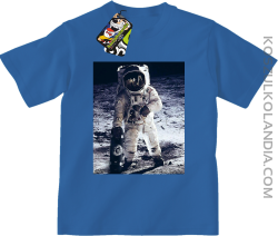 Kosmonauta z deskorolką - koszulka dziecięca niebieska 